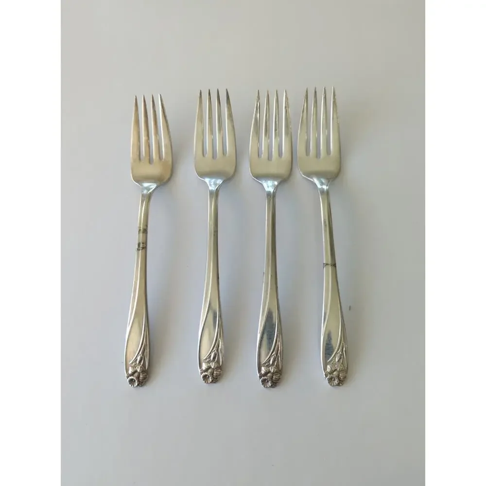 Set of 4 International‎ Silverplate 1847 Rogers Bros DAFFODIL Salad Forks 1950